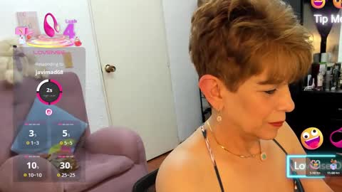 Snapshot of angelina_stone_65 chatting on October 4, 12:52 am Angelina online show from October 4, 12:52 am