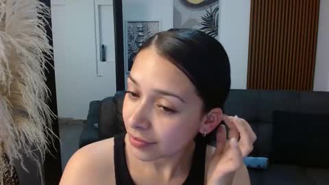 angeline_davies online show from February 27, 12:25 am