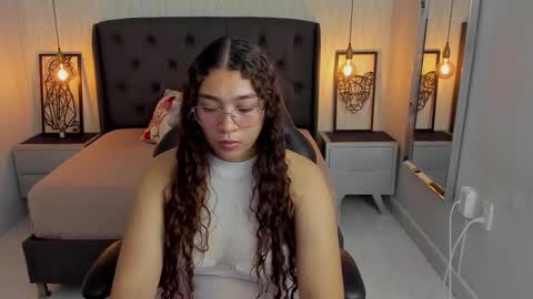 ANGELINE online show from December 15, 7:43 pm