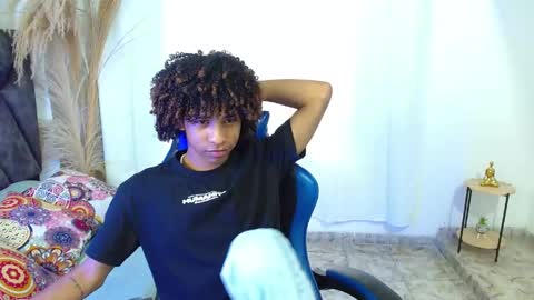 Angel online show from May 28, 9:13 pm