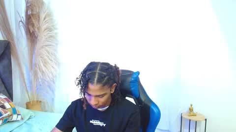 Angel online show from December 16, 9:21 pm