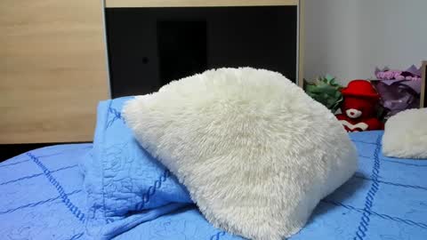 KrystyYo online show from March 27, 8:26 am