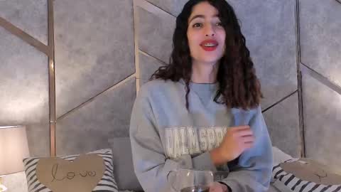 Angel online show from March 8, 6:26 pm