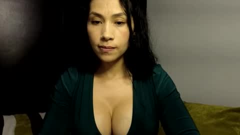  ANGELA ISABELLA  online show from November 23, 9:57 pm