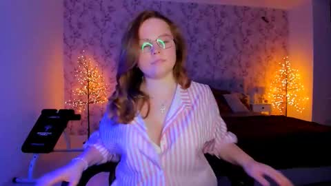 angellarud online show from February 26, 7:39 pm