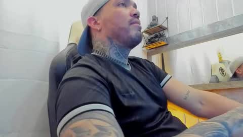 angellatino0 online show from September 14, 2:47 am