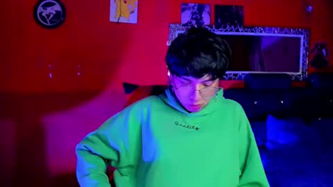 Snapshot of angellonfire chatting on February 15, 10:11 am Angel  online show from February 15, 10:11 am