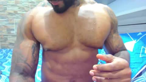 angelo_evans33 online show from December 16, 10:38 pm