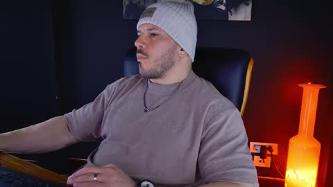 Snapshot of angeloeric chatting on February 13, 10:23 am BlackWolf online show from February 13, 10:23 am