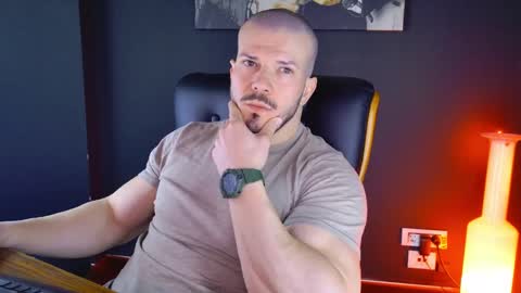 Snapshot of angeloeric chatting on January 23, 8:04 am BlackWolf online show from January 23, 8:04 am