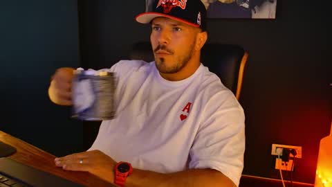 Snapshot of angeloeric chatting on September 9, 11:43 am BlackWolf online show from September 9, 11:43 am