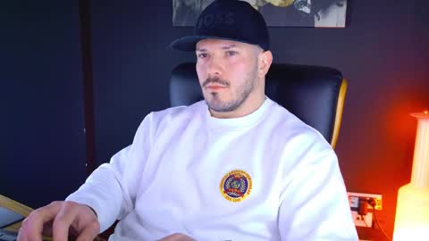 Snapshot of angeloeric chatting on January 17, 8:34 am BlackWolf online show from January 17, 8:34 am