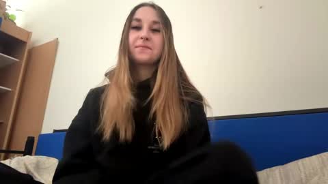 Alice online show from May 15, 12:46 pm