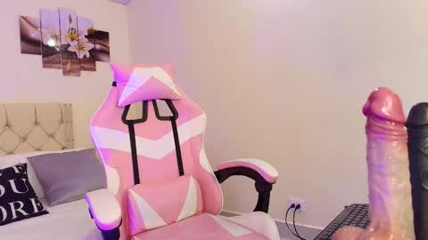 Angels Brown online show from March 2, 12:23 pm