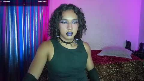   online show from May 8, 9:04 am