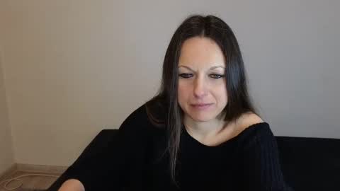 Giulia online show from February 1, 1:41 pm