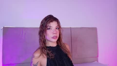 ANGEL SWIFT online show from March 21, 11:15 am