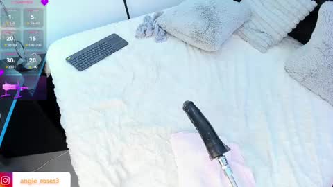 angiee roses online show from March 11, 5:35 am