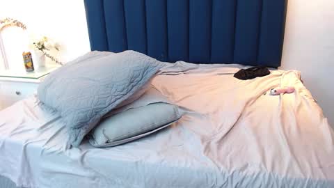 angyrios online show from January 5, 5:27 pm