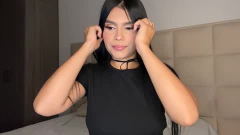 Snapshot of aniebby chatting on October 22, 3:31 am ANGIE online show from October 22, 3:31 am