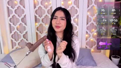 aniie_west online show from February 17, 12:16 pm