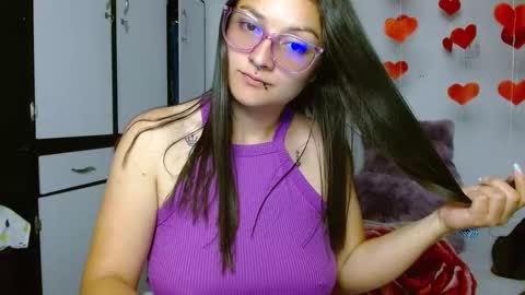 Valeri Villalobos   online show from February 16, 2:09 am