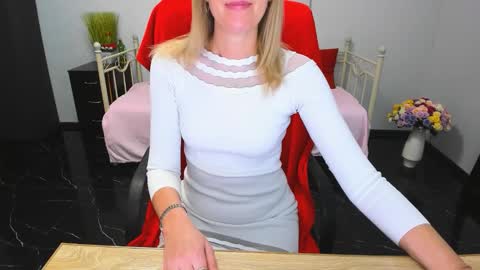 Anita online show from March 18, 7:14 am