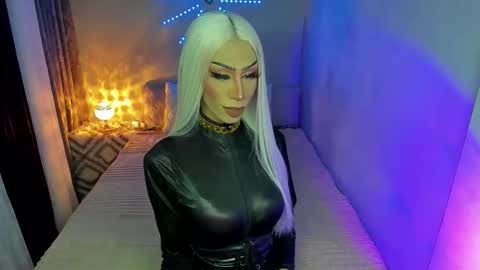 Miss Ann online show from November 28, 2:13 pm