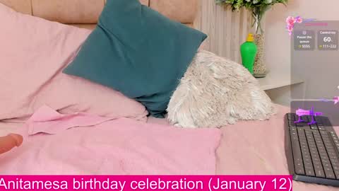 Anita  online show from January 8, 8:49 am