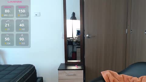 Anna online show from December 1, 2:59 pm