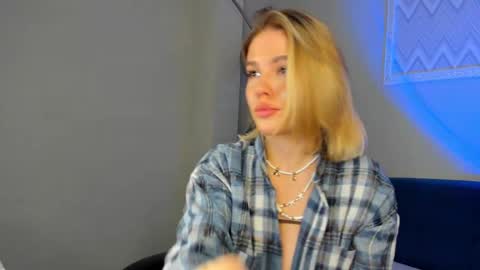 Anna online show from March 5, 2:45 pm