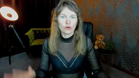 Annabel online show from March 29, 6:26 am