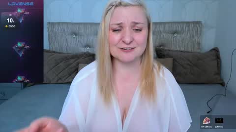 AnnaCherri online show from February 28, 9:15 am