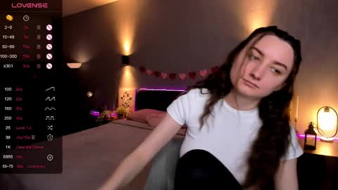 Anna online show from April 9, 6:19 am