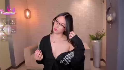 Snapshot of annahoffman_ chatting on September 23, 4:56 pm annahoffman_ online show from September 23, 4:56 pm