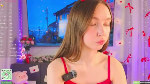 Holly Molly Im Polly online show from May 2, 8:03 pm
