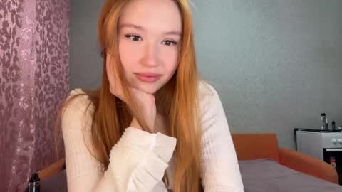 anne_blossomm online show from February 13, 3:26 pm