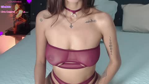Anne  online show from May 16, 8:33 am