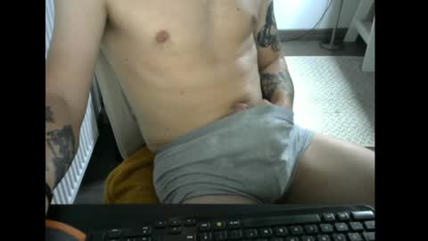 annecylake online show from May 24, 12:56 pm