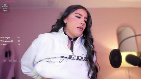 Anne  online show from January 30, 6:10 pm