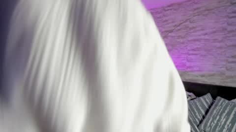 Anneth online show from April 14, 8:34 pm