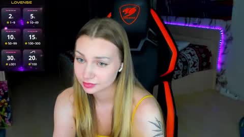 Annie online show from May 5, 11:43 pm