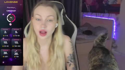 Annie online show from March 7, 8:55 pm