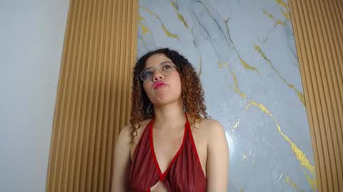 annie_chers online show from November 25, 4:33 am