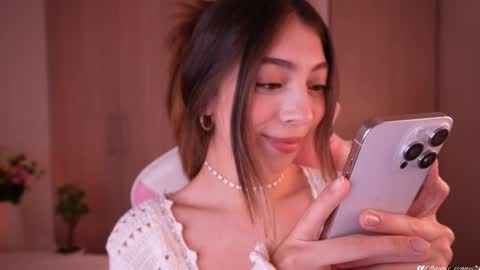 Annie Evans online show from March 5, 11:05 pm