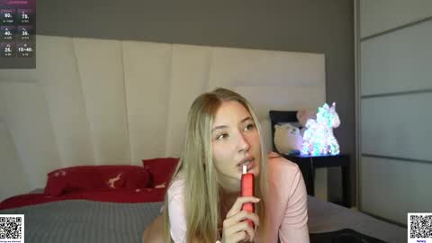 Annie  Hey sweeties I will be online 2 December in 230 am GMT time online show from September 17, 3:43 am