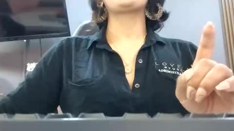 Snapshot of annie_hanss chatting on October 24, 5:03 pm Ann online show from October 24, 5:03 pm