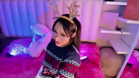   online show from December 22, 3:02 am