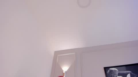 Annie online show from February 8, 3:00 pm