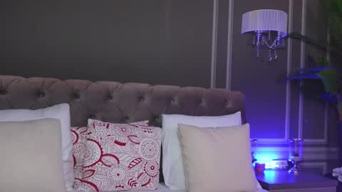 AnnieStyles online show from October 31, 6:47 am